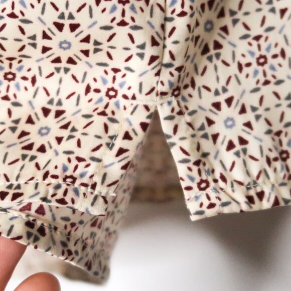 Banana Republic Womens Blouse Size XL Cream Geometric Office Career Classic Top - Picture 6 of 9